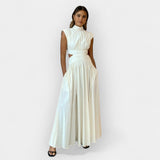 Stella | Elegantna haljina s izrezom - Detalji